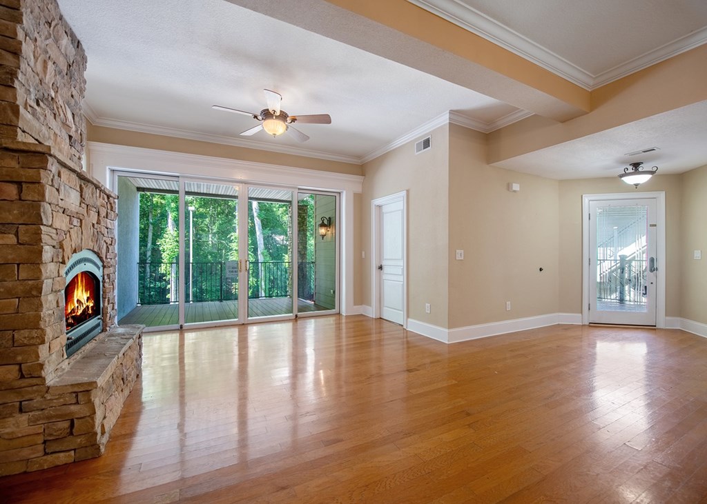 417659 Hiawassee Condominium