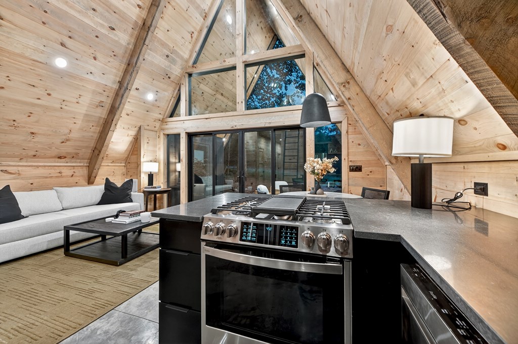 417664 Morganton Residential