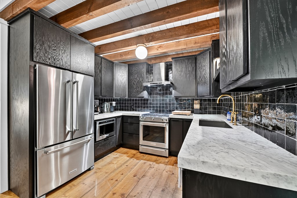 417665 Blue Ridge Residential