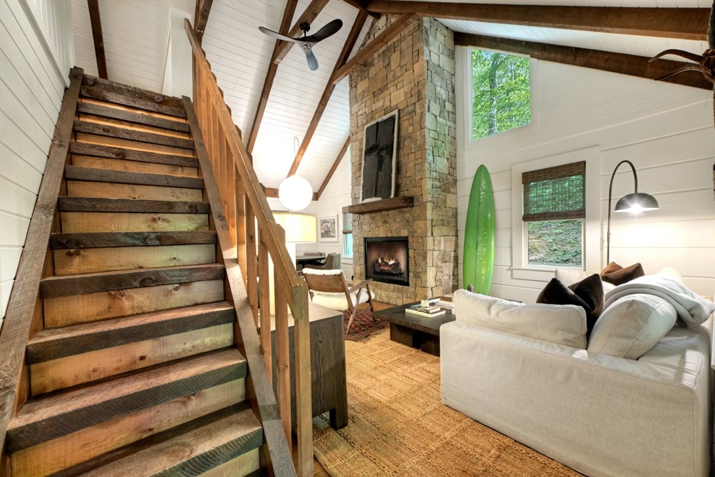 417665 Blue Ridge Residential