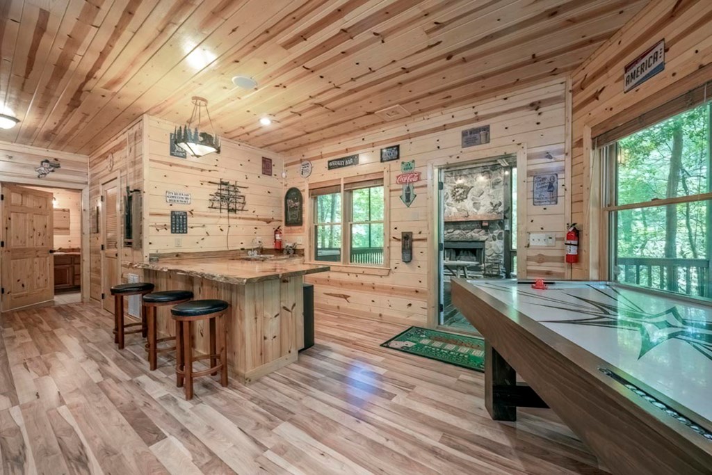 417675 Blue Ridge Residential