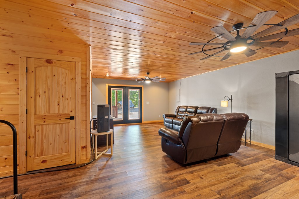 417676 Murphy Residential
