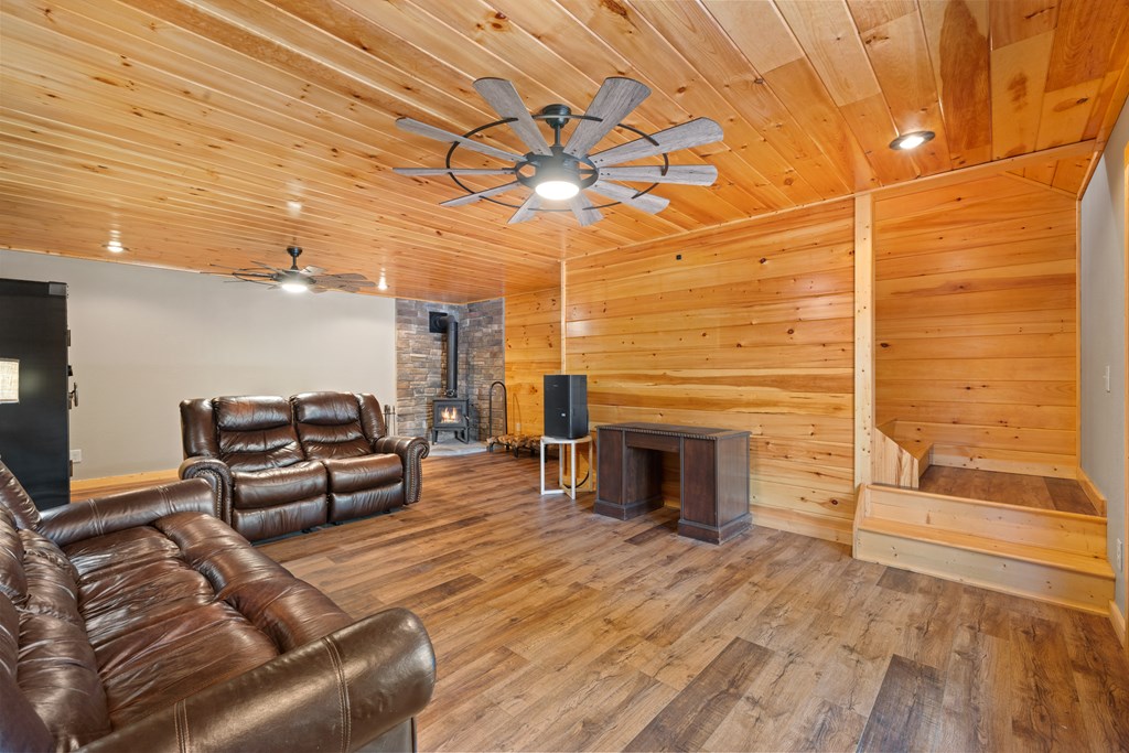 417676 Murphy Residential