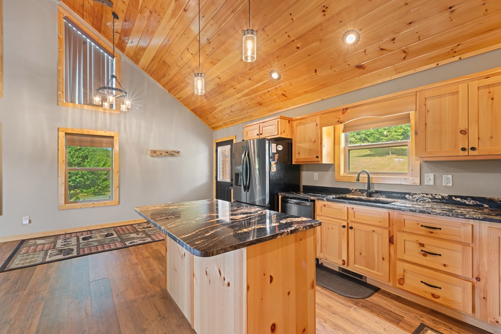 417676 Murphy Residential