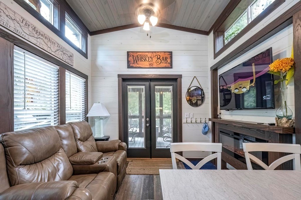 417678 Morganton Residential