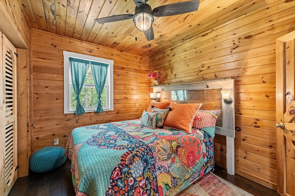 417691 Blue Ridge Residential