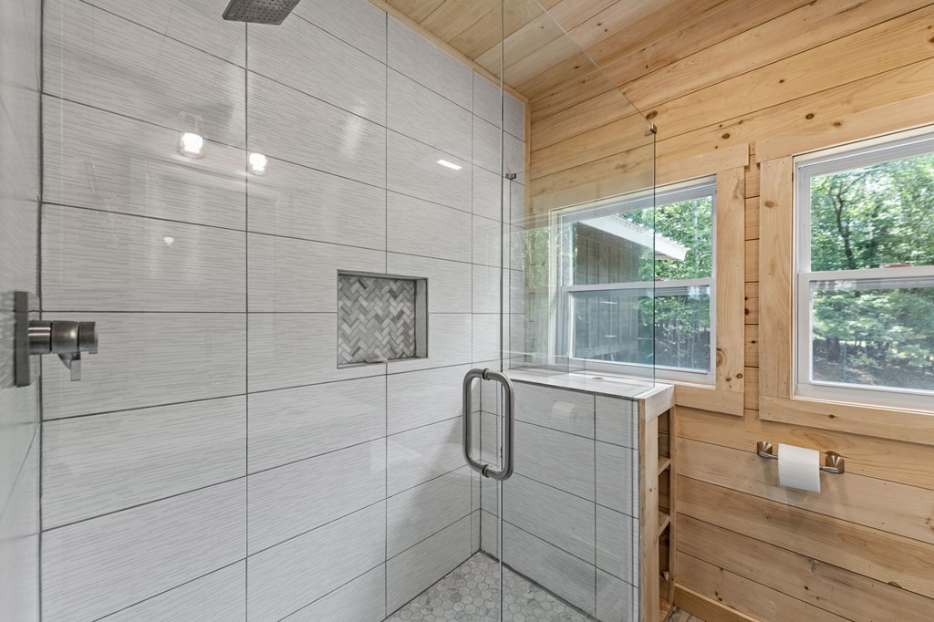 417691 Blue Ridge Residential
