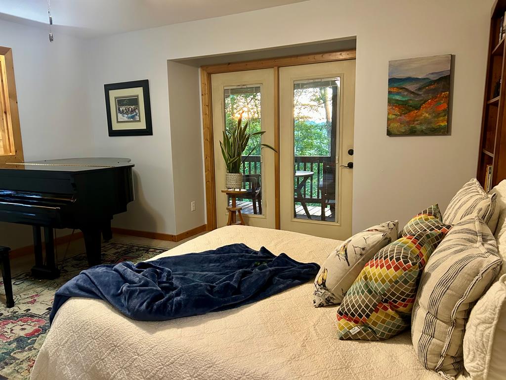 417704 Blue Ridge Residential