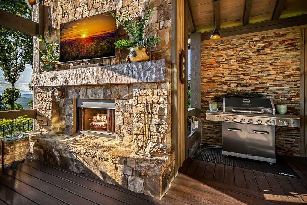 417705 Blue Ridge Residential