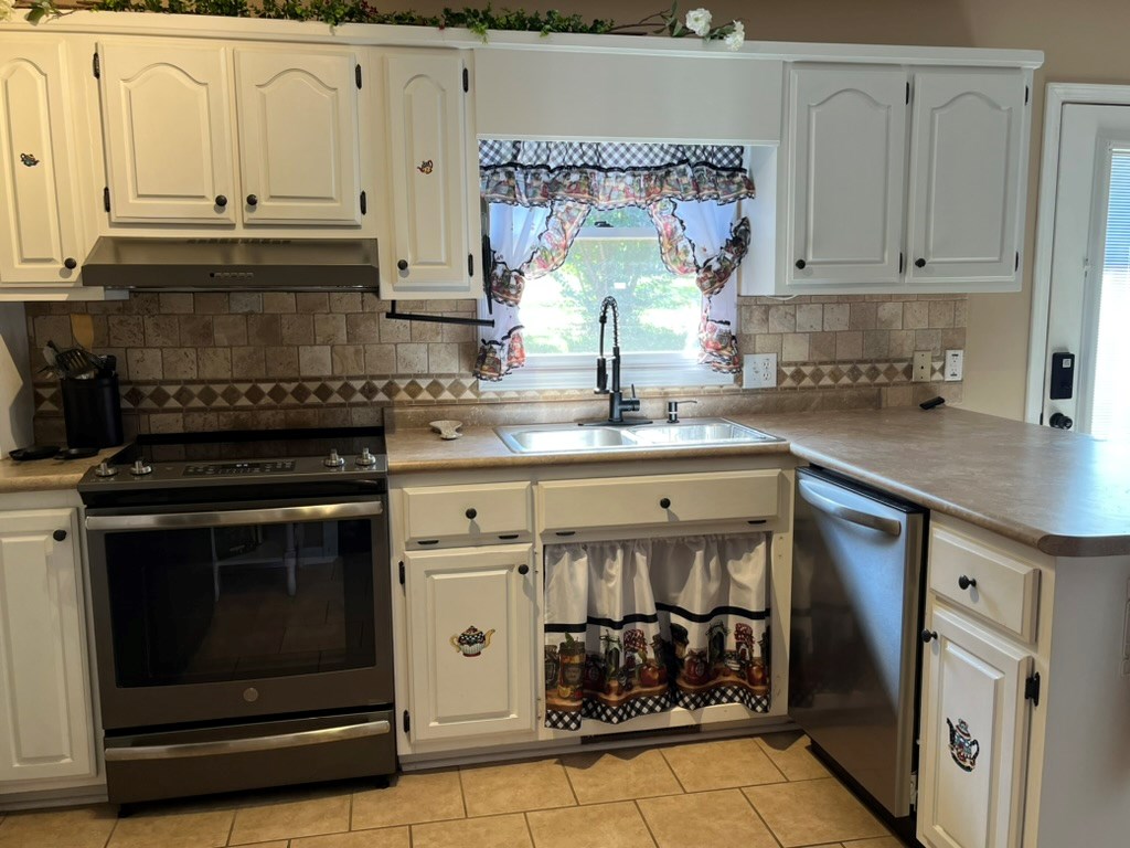 417707 Hayesville Residential