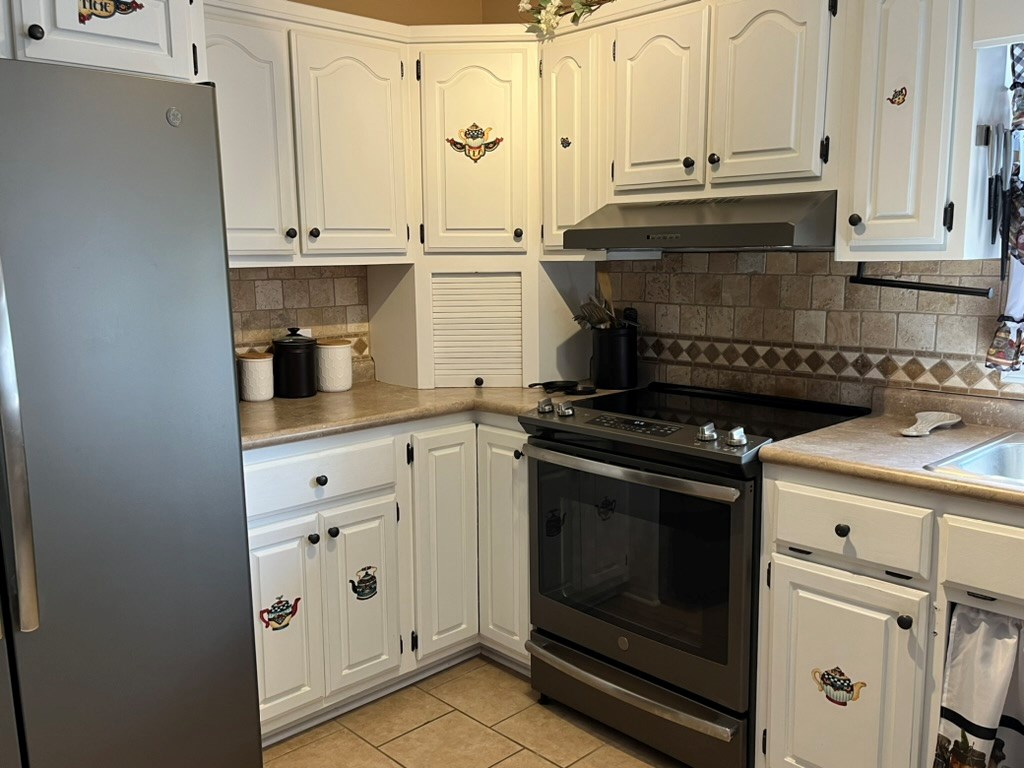 417707 Hayesville Residential