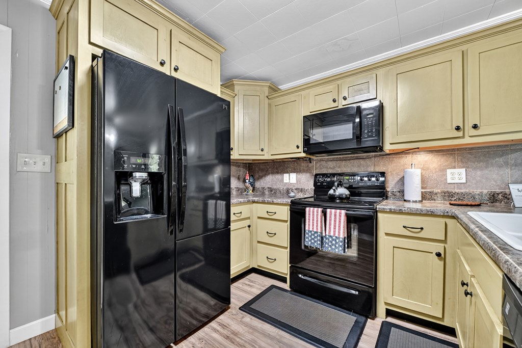 417709 Blue Ridge Residential