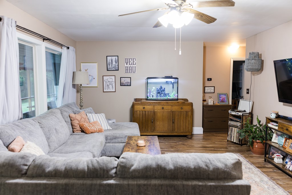 417716 Mineral Bluff Residential