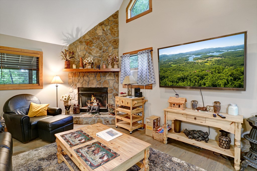 417718 Hayesville Residential