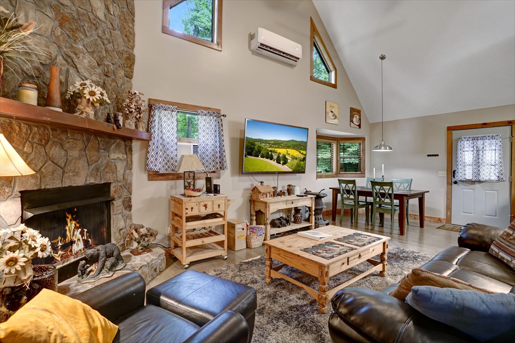 417718 Hayesville Residential