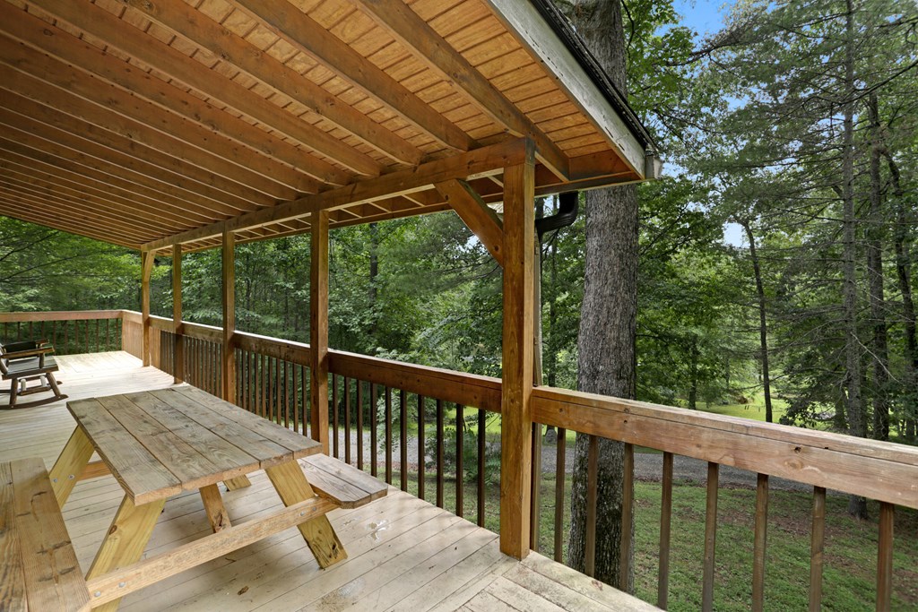 417718 Hayesville Residential