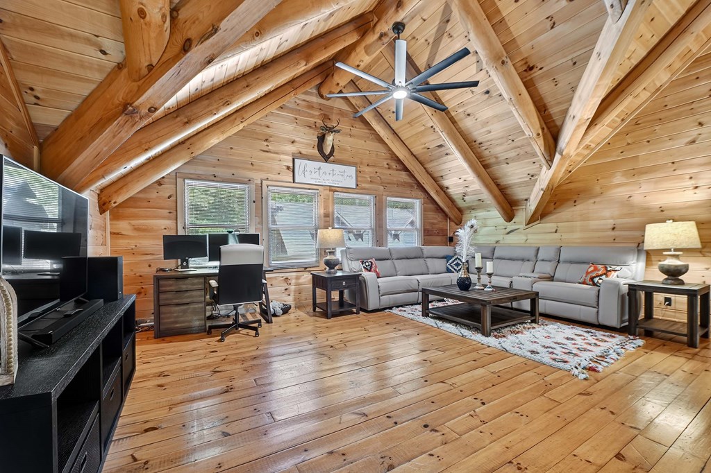 417728 Mineral Bluff Residential