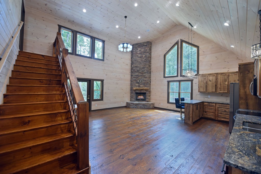 417738 Blue Ridge Residential