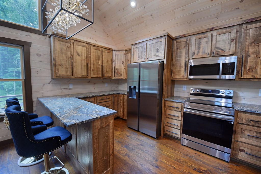 417738 Blue Ridge Residential