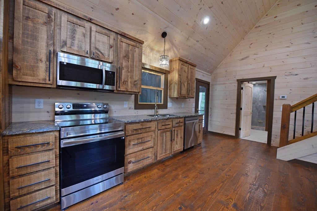 417738 Blue Ridge Residential