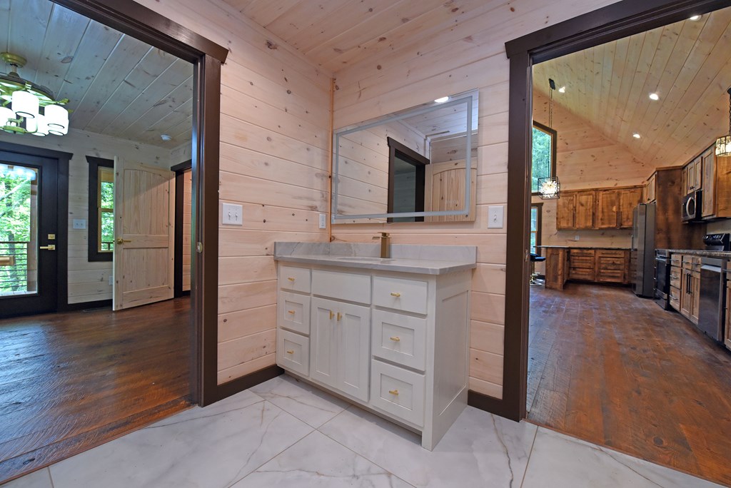 417738 Blue Ridge Residential