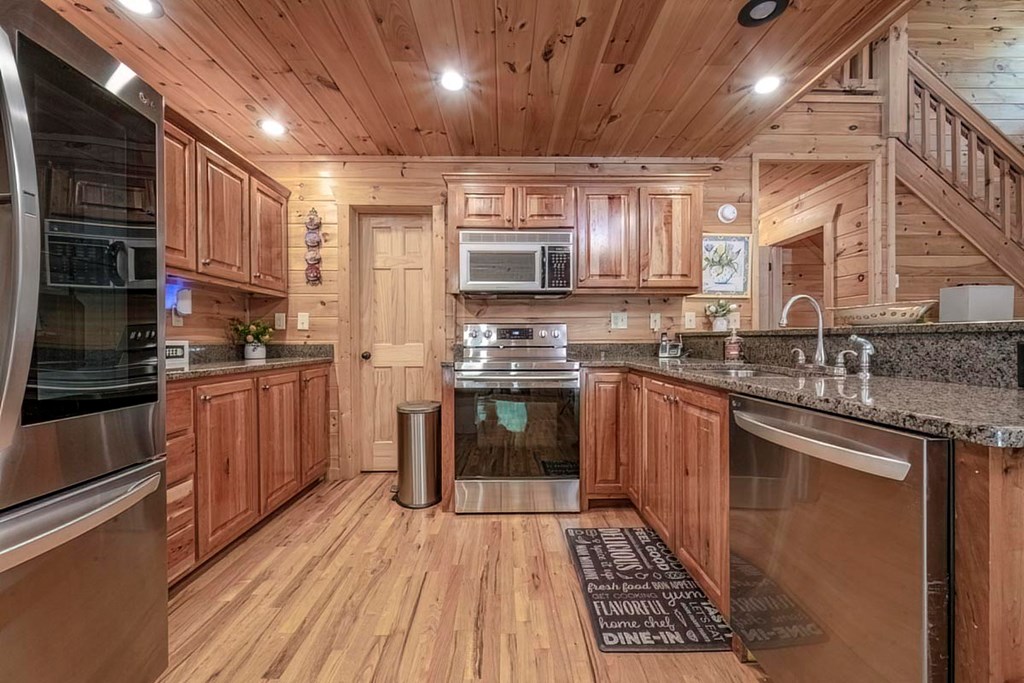 417740 Blue Ridge Residential