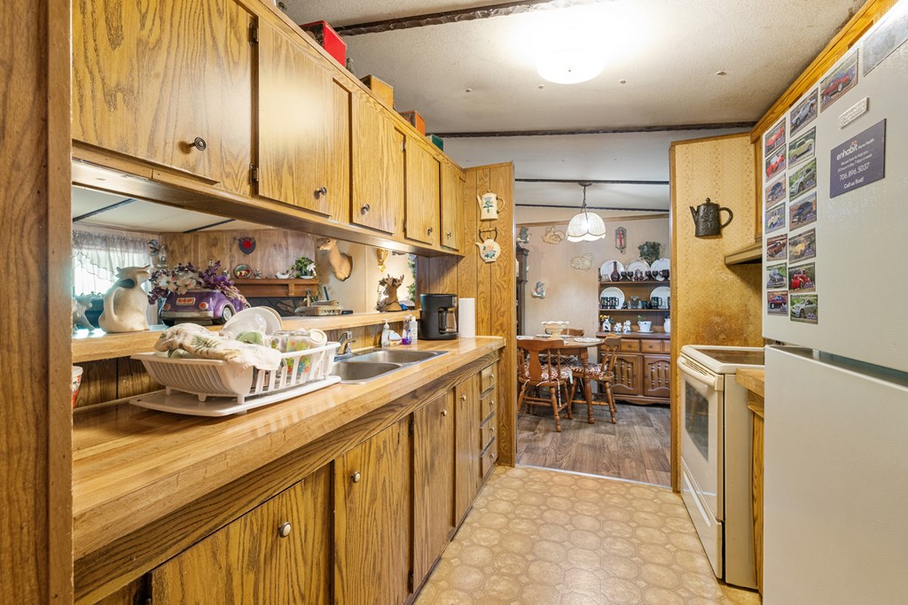 417744 Young Harris Residential