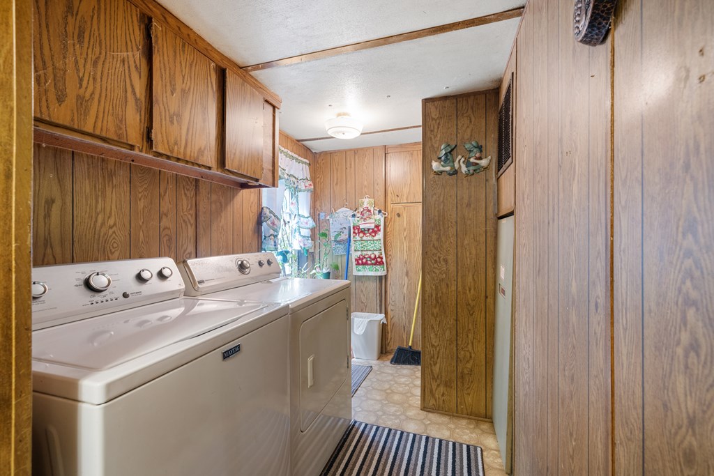 417744 Young Harris Residential