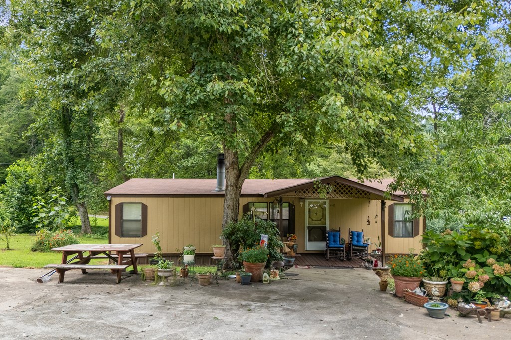 417744 Young Harris Residential