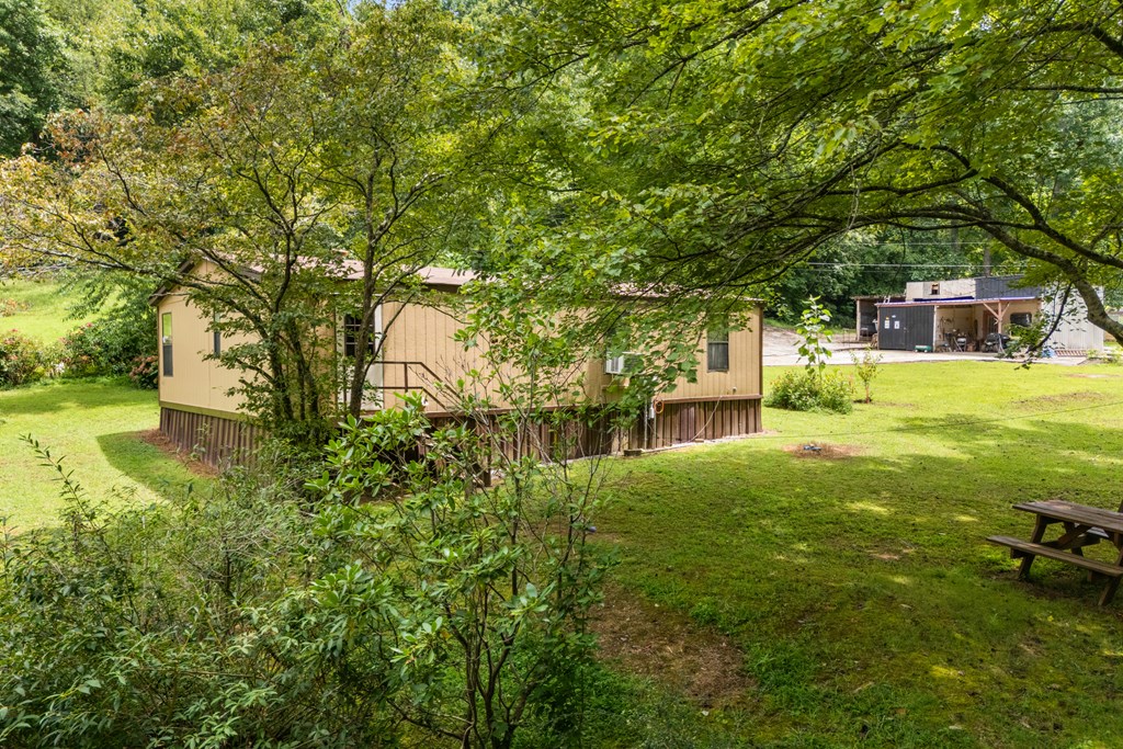 417744 Young Harris Residential
