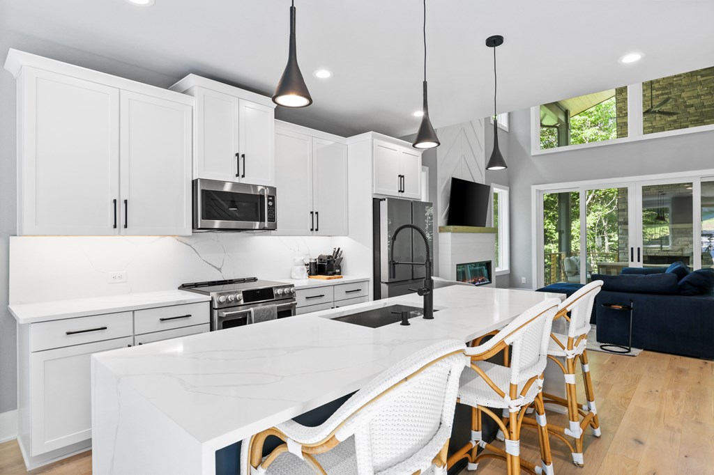 417775 Morganton Residential