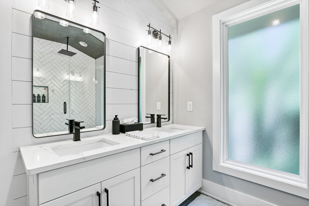 417775 Morganton Residential