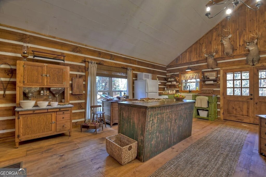 417782 Mineral Bluff Residential