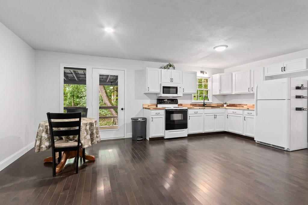 417813 Andrews Residential