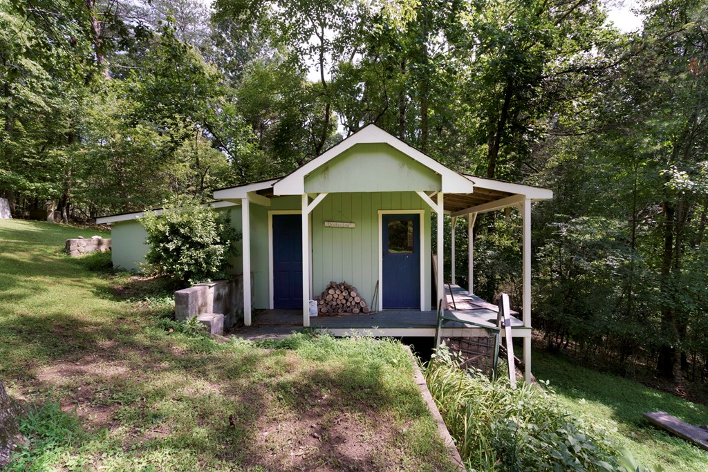 417821 Hayesville Residential