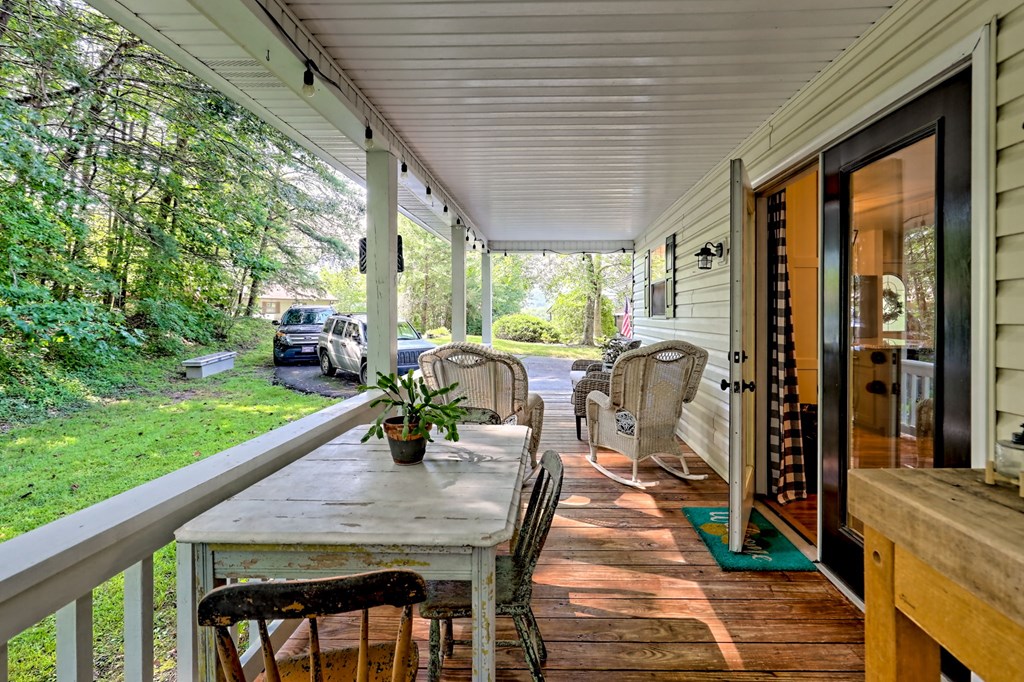 417926 Young Harris Residential