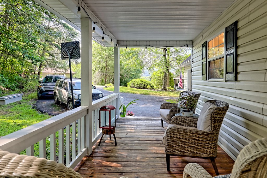 417926 Young Harris Residential