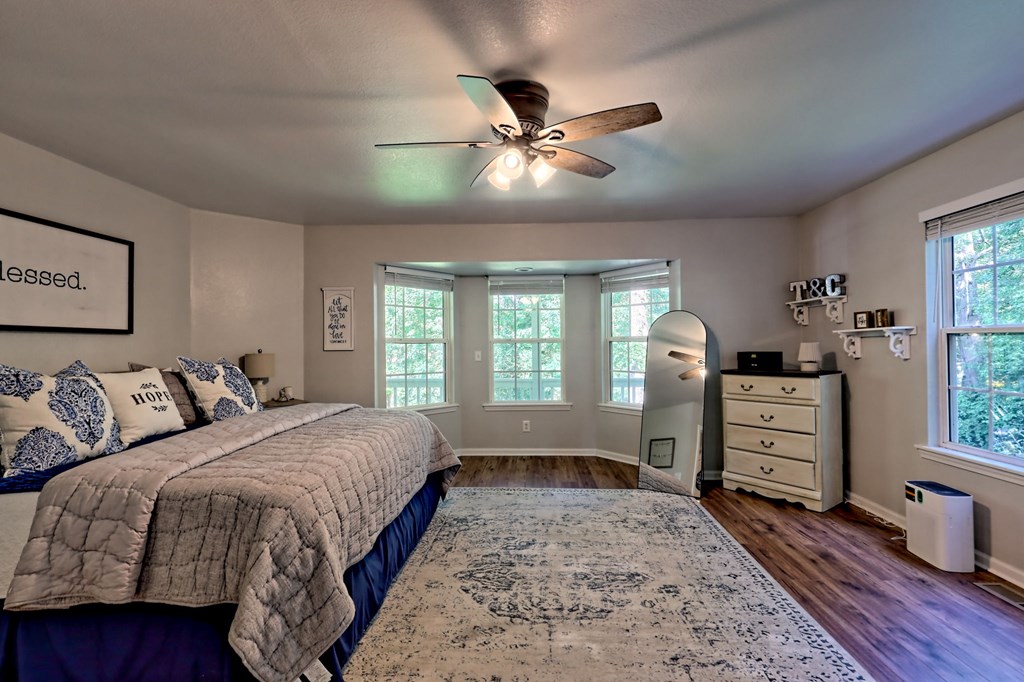 417926 Young Harris Residential