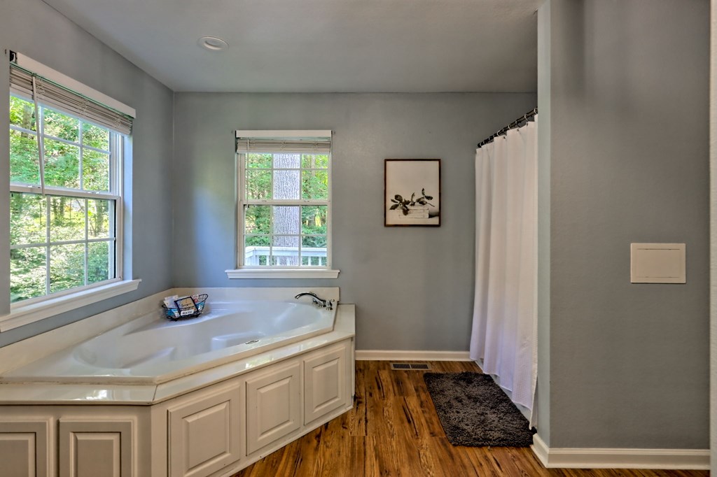 417926 Young Harris Residential