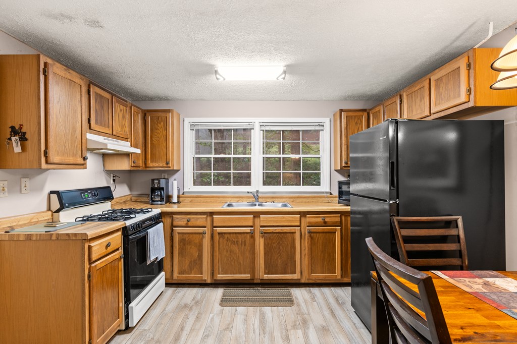 417940 Suches Residential