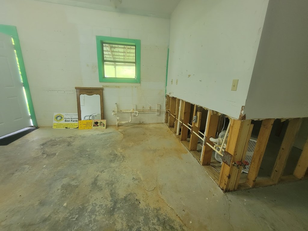 418127 Mineral Bluff Residential