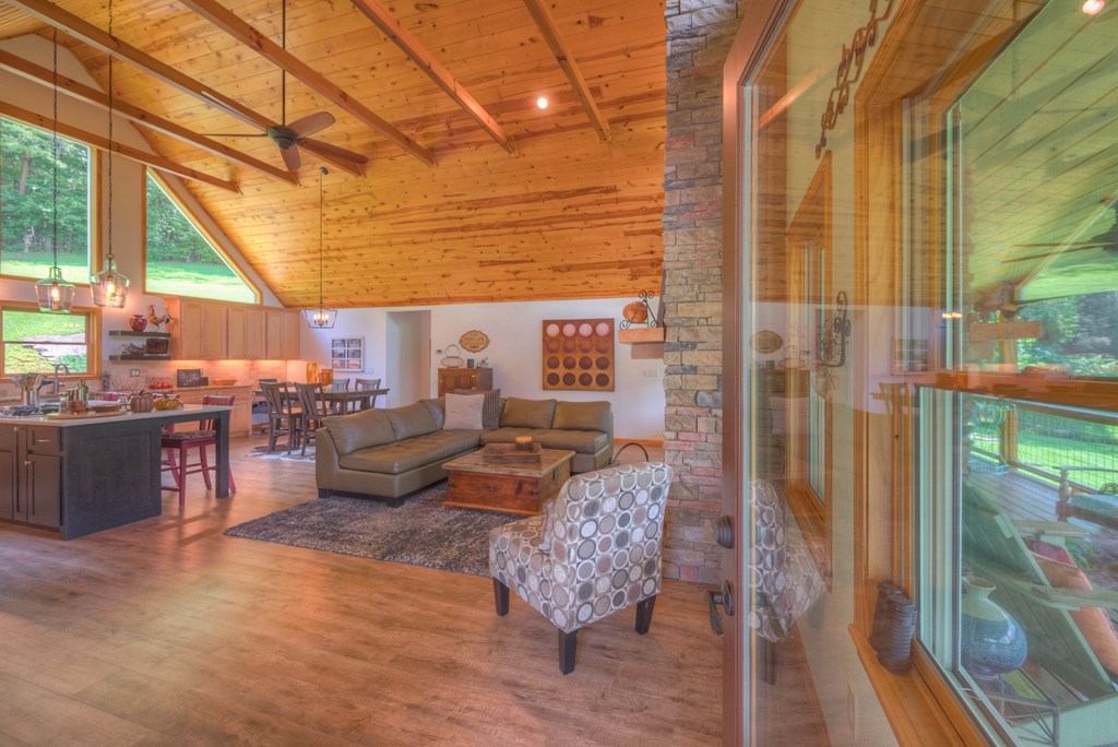 418151 Murphy Residential