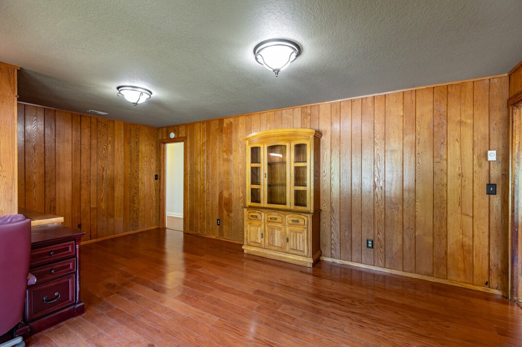 418182 Murphy Residential