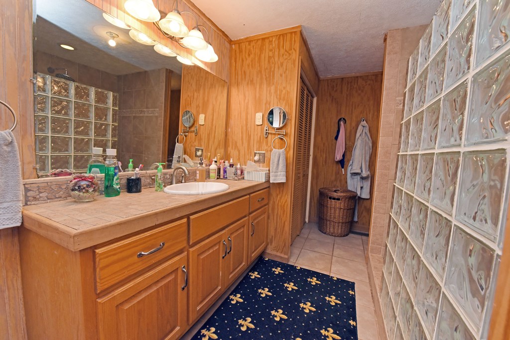 418187 McCaysville Residential