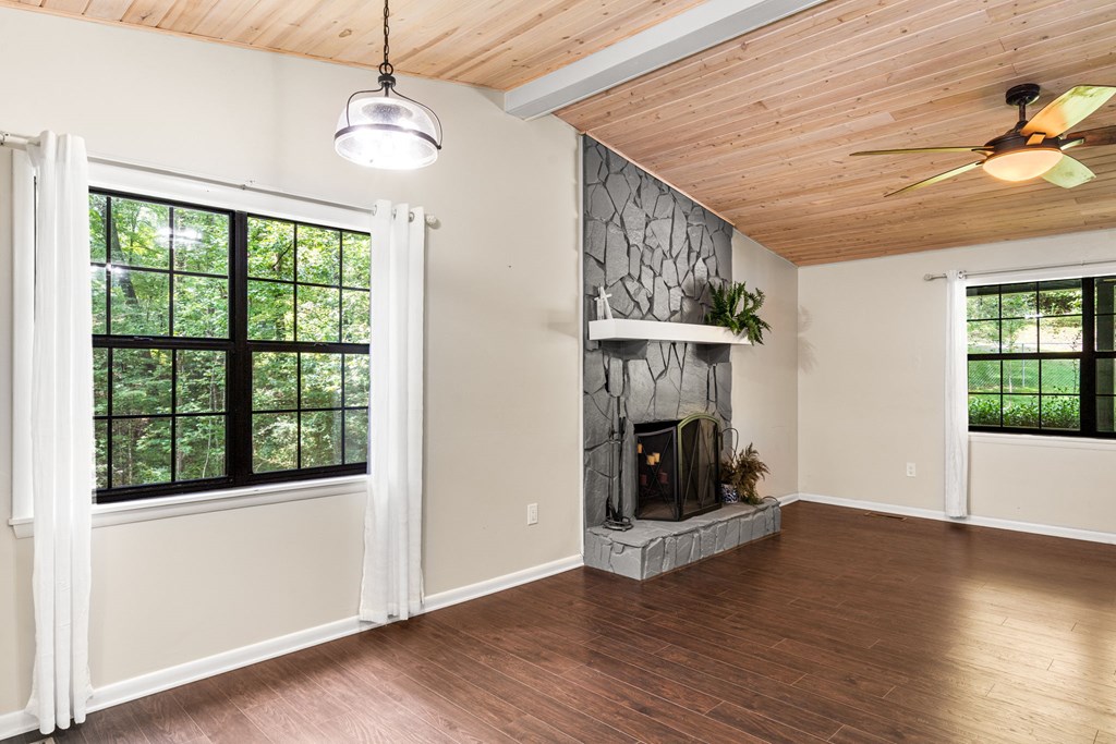 418209 Murphy Residential