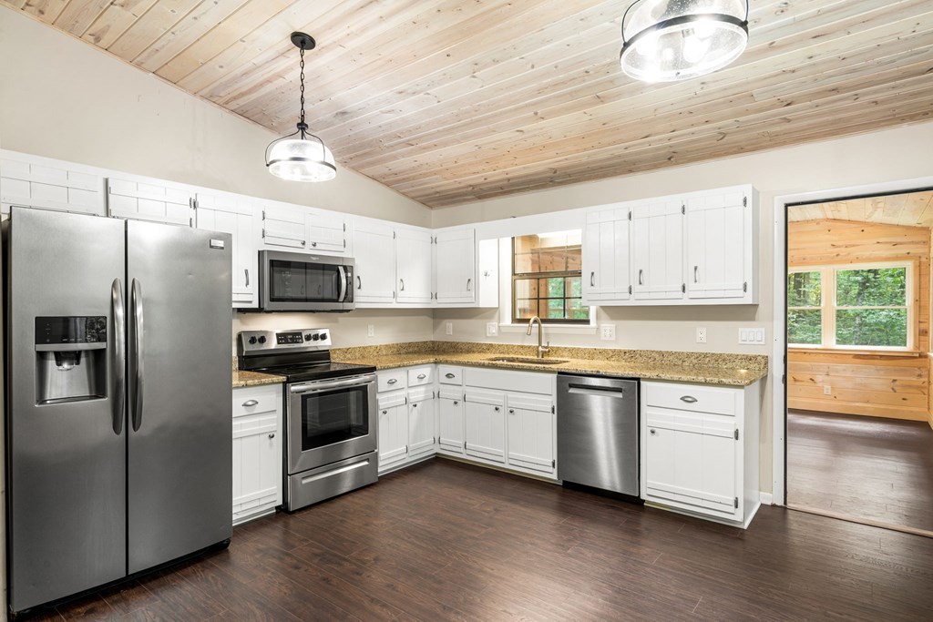 418209 Murphy Residential