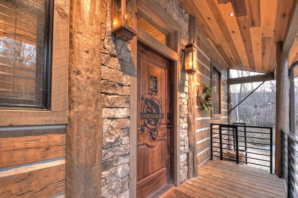 418278 Mineral Bluff Residential