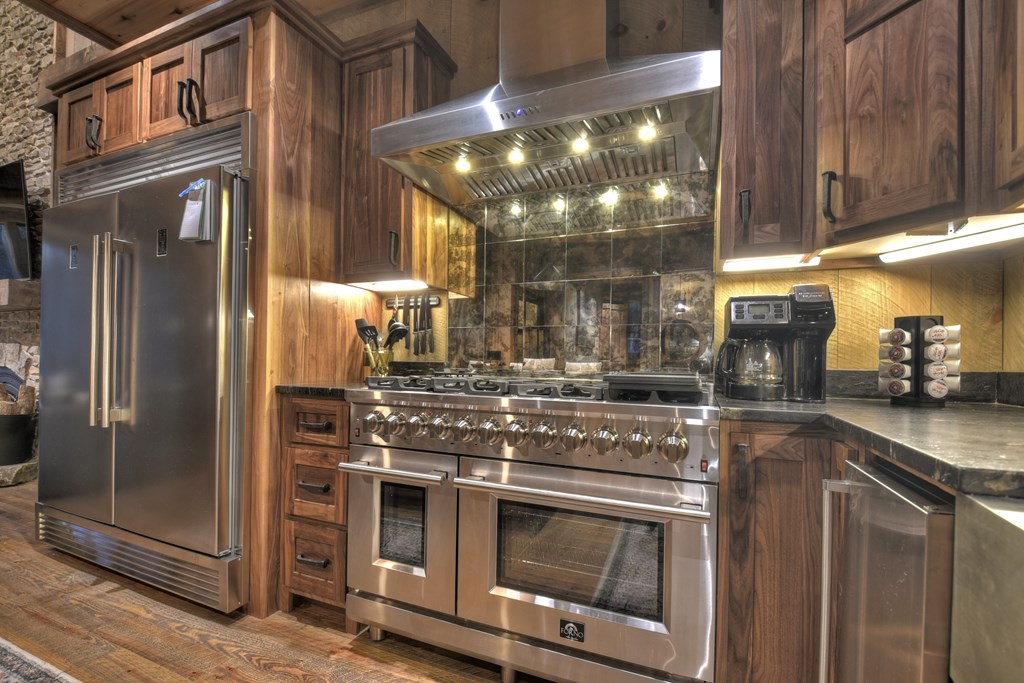 418278 Mineral Bluff Residential