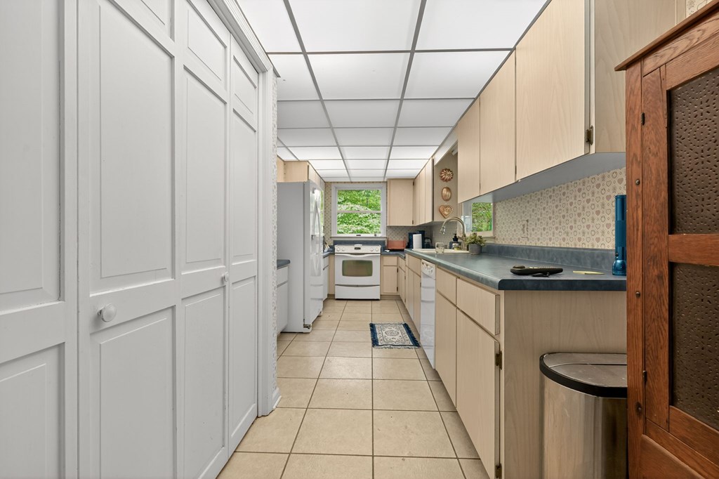 418288 Young Harris Residential