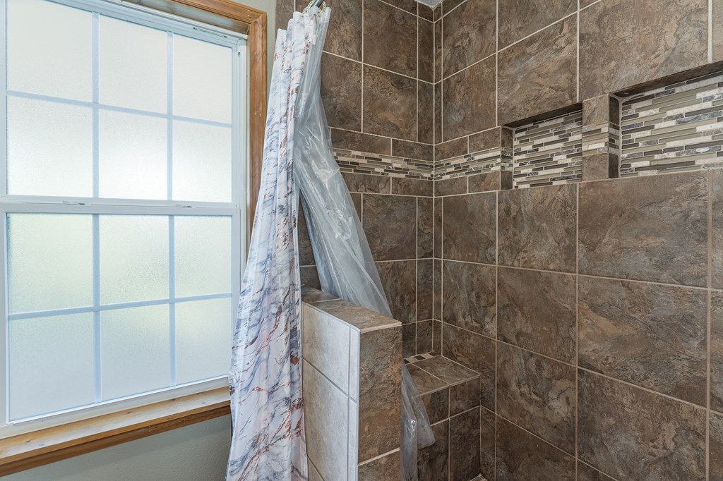 418374 Hayesville Residential